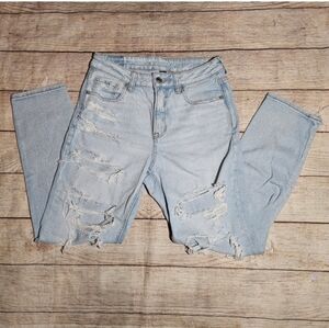 American Eagle strigid high waisted Light blue wash ripped distressed mom Jean's
